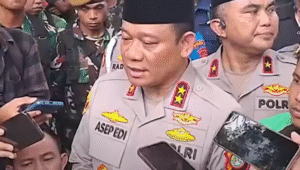 Kapolda Metro Jaya Irjen Pol Asep Edi Suheri di TPU Karet Bivak, Jakarta, Jumat, 29/8/2025 | Ist