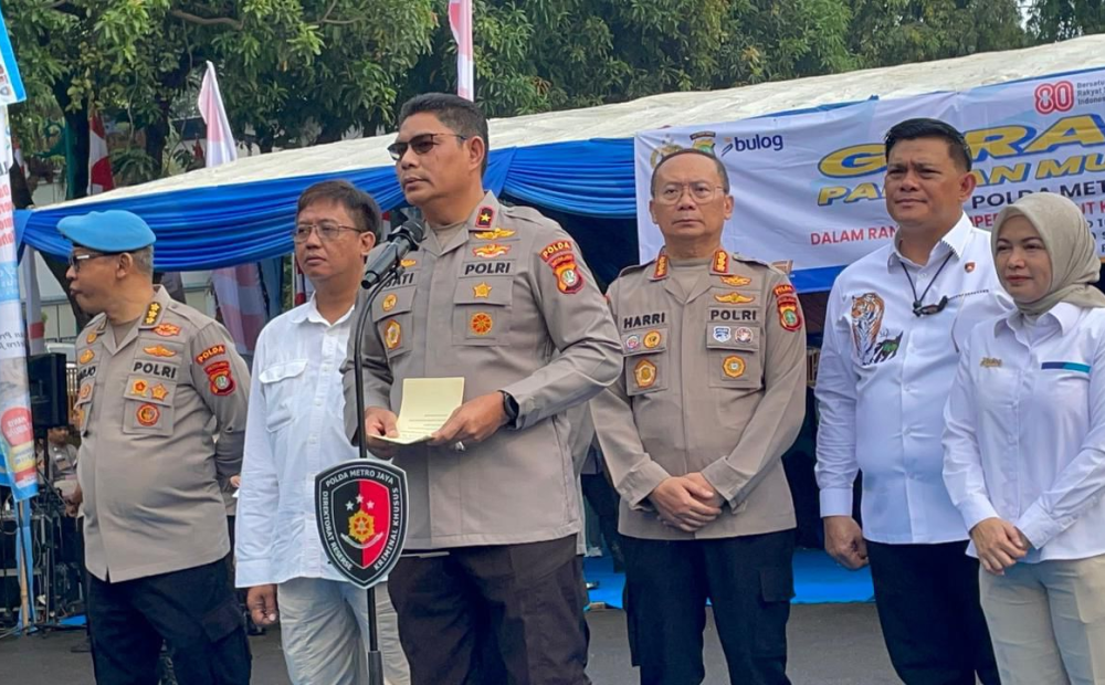 Polda Metro Jaya Salurkan Beras Murah dari Bulog Jelang Hari Kemerdekaan RI ke-80