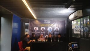 Anggota Dewan Pers Abdul Manan (kedua dari kanan) dalam diskusi publik Iwakum, Sabtu, 6/9/2025 | Syahrul Baihaqi/Forum Keadilan