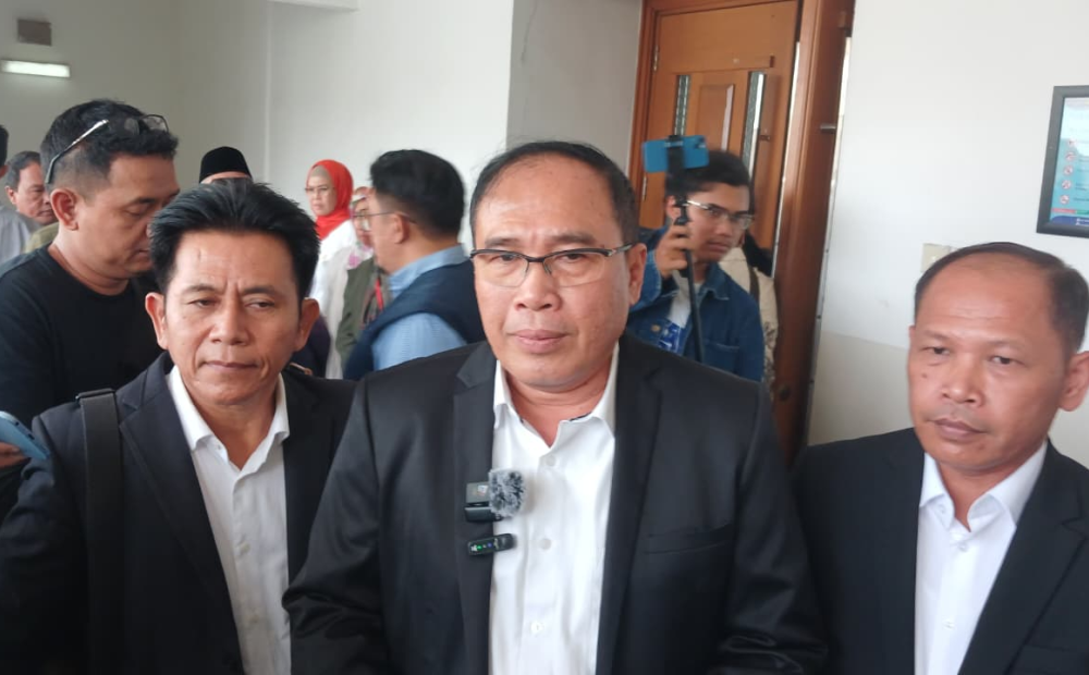 Pengacara Bakal Lengkapi KTP Gibran di Sidang Gugatan Ijazah Rp125 Triliun