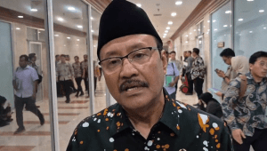 Menteri Sosial (Mensos) Syaifullah Yusuf atau Gus Ipul di Kompleks Parlemen, Senayan, Jakarta, Selasa, 16/9/2025 | Novia Suhari/Forum Keadilan