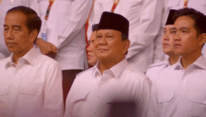 Presiden RI Prabowo Subianto dengan Wakil Presiden (Wapres) RI Gibran Rakabuming Raka dan Presiden RI ke-7 Joko Widodo (Jokowi). | Ist