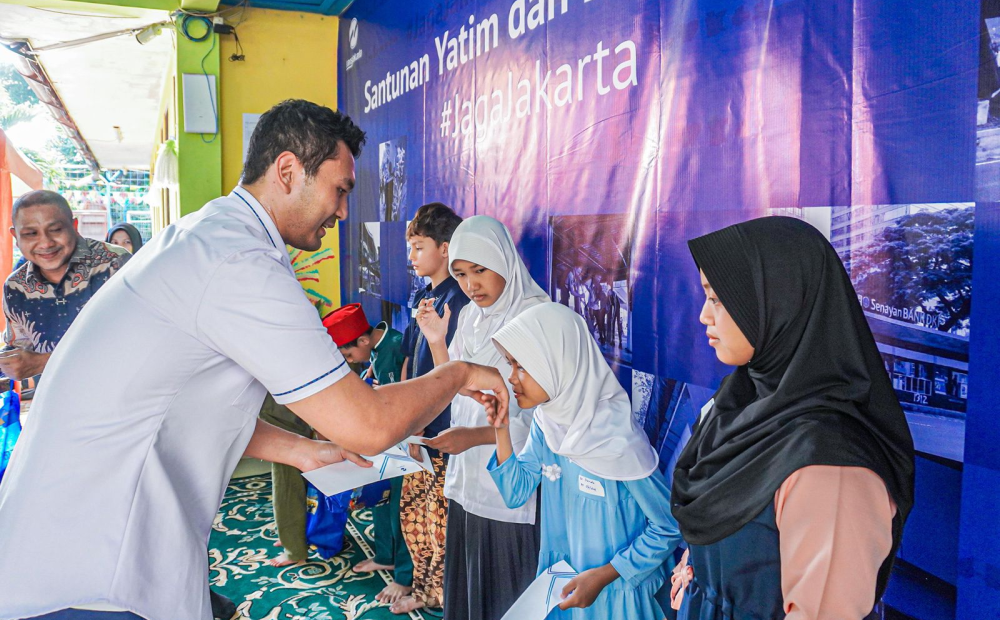 Hari Pelanggan, Transjakarta Santuni 100 Anak Yatim dan Gelar Doa Bersama #JagaJakarta