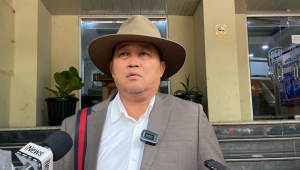 Pengacara keluarga korban dugaan penculikan Kepala Cabang (Kacab) Bank BUMN Mohamad Ilham Pradipta (37), Boyamin Saiman, di Polda Metro Jaya, Rabu, 17/9/2025 | Ari Kurniansyah/Forum Keadilan