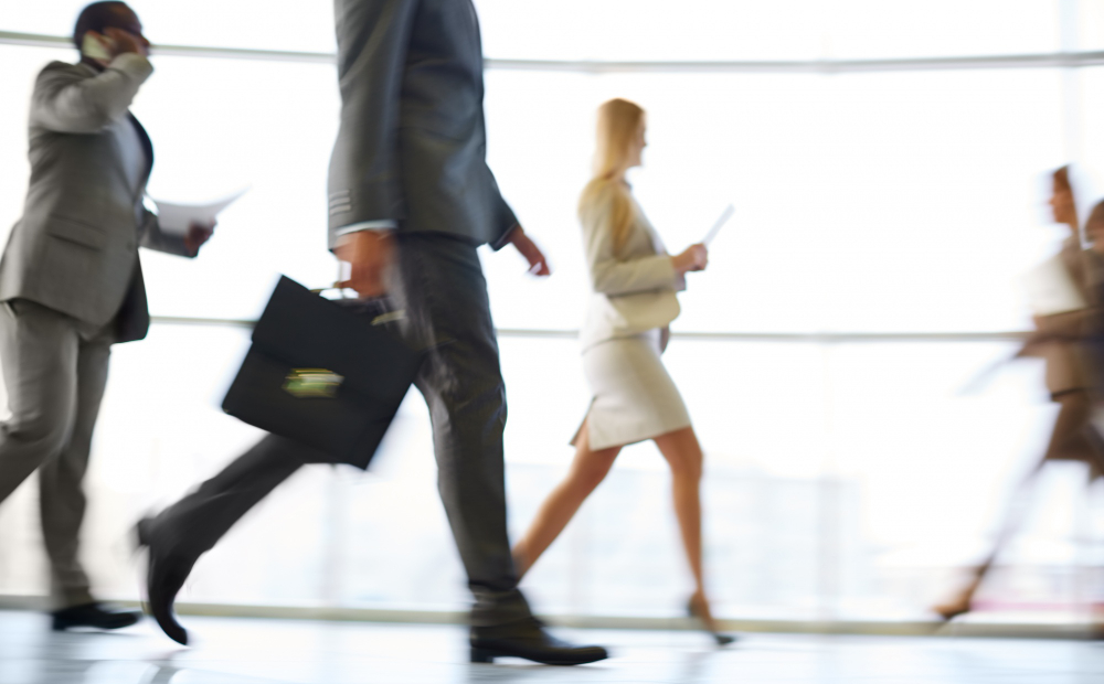 Apa Itu Job Hugging dan Mengapa Banyak Orang Mengalaminya