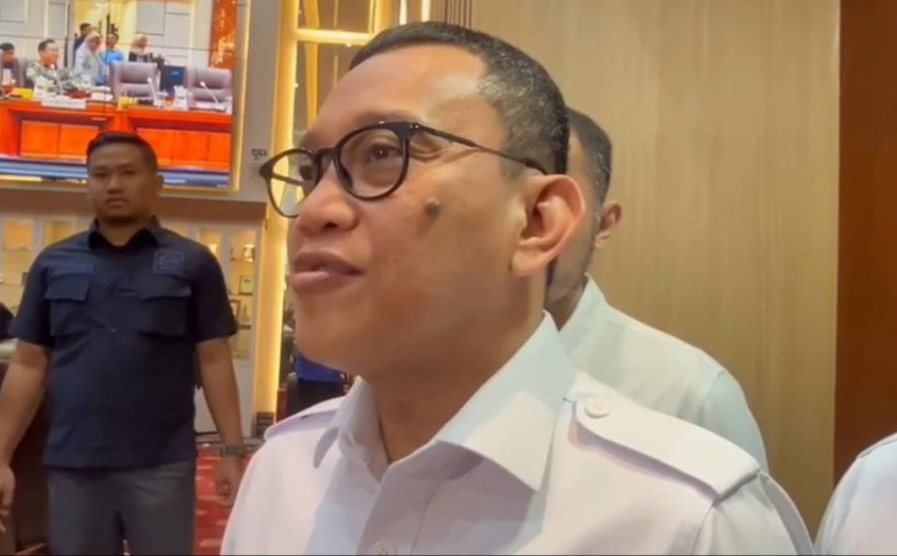 Main Domino Bareng Aziz Wellang, Kadir Karding Pasang Badan untuk Raja Juli