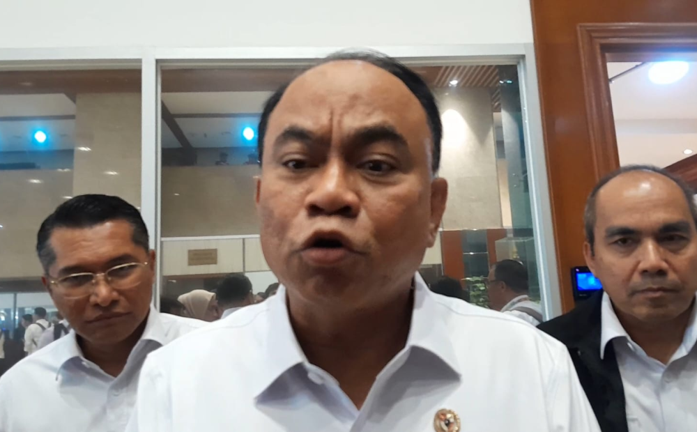 UMKM-Koperasi Dikabarkan Bakal Gabung, Budi Arie Bantah Kena Reshuflle