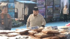 Presiden Prabowo Subianto menghadiri pemusnahan 214.84 ton barang bukti narkoba senilai Rp29,37 triliun di lapangan Bhayangkara, Mabes Polri, Jakarta Selatan, Rabu 29/10/2025 | Ari Kurniansyah/Forum Keadilan