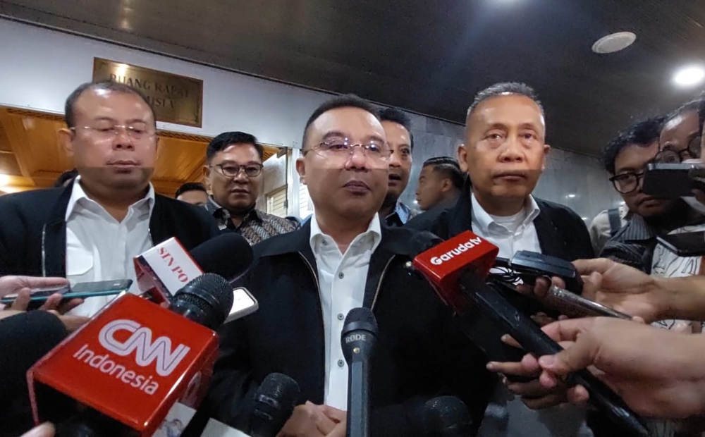 MK Diminta Hapus Tunjangan Pensiun DPR, Dasco Janji Bakal Ikuti