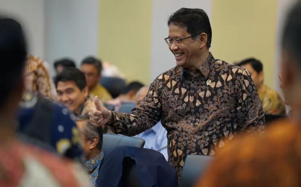 Rencana Negosiasi Utang Whoosh, Purbaya Acungkan Jempol: Saya Enggak Ikut Kan? Top!
