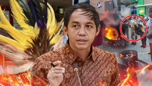 Raja Juli Buka Suara Terkait Mahkota Cenderawasih Dibakar Petugas. | Rahmad Fadjar Ghiffari/Forum Keadilan.