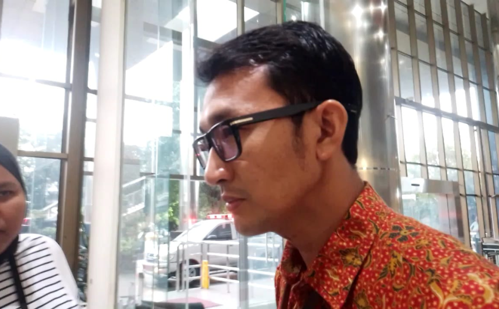 Sekjen DPR Indra Iskandar Mangkir dari Panggilan KPK