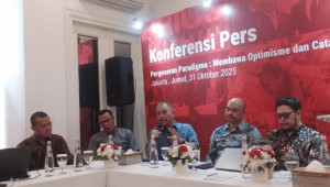 Konferensi pers bertajuk “Pergeseran Paradigma: Membawa Optimisme dan Catatan Kritis”, di Jakarta, Jumat, 31/10/2025 | Muhammad Reza/Forum Keadilan