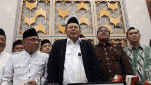Wakil Ketua DPR RI Fraksi PKB Cucun Ahmad Syamsurijal (tengah) di Kompleks Parlemen, Senayan, Jakarta, Kamis, 16/10/2025 | Novia Suhari/Forum Keadilan