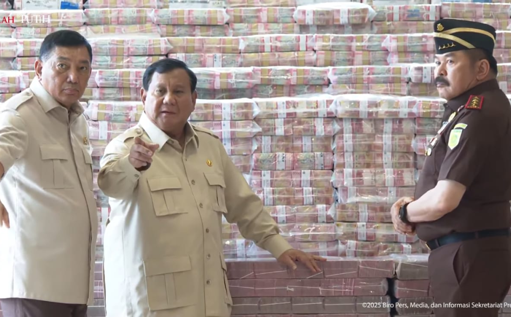 Kejagung Serahkan Uang Sitaan Rp13,2 T Kasus CPO ke Presiden Prabowo