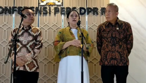 Ketua DPR RI Puan Maharani (tengah) di Kompleks Parlemen, Senayan, Jakarta, Kamis, 2/10/2025 | Novia Suhari/Forum Keadilan