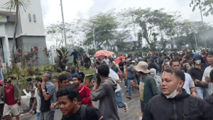 Kericuhan demo di depan PT Timah, Bangka Belitung, Senin, 6/10/2025 | Ist