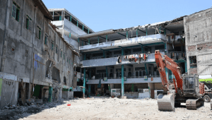 Pembersihan puing reruntuhan gedung musala Pondok Pesantren Al Khoziny, Buduran, Kabupaten Sidoarjo, Jawa Timur | Dok. BNPB
