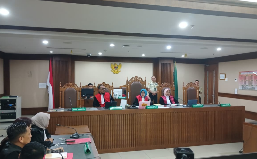 Didakwa Edarkan Narkotika di Rutan, Ammar Zoni dkk Jalani Sidang Online dari Nusakambangan