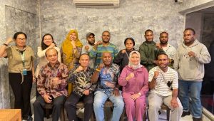 Dialog terbuka perwakilan IMAPA (Ikatan Pelajar Mahasiswa Papua) se-Jadetabek (Jakarta, Depok, Tangerang dan Bekasi), keluarga mahasiswa bersama pihak Universitas Nasional (UNAS), Kamis, 6/11/2025 | Dok. UNAS