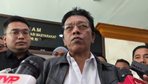 Wakil Ketua Badan Aspirasi Masyarakat (BAM) DPR RI Adian Napitupulu di Kompleks Parlemen, Senayan, Jakarta, Rabu, 19/11/2025 | Novia Suhari/Forum Keadilan