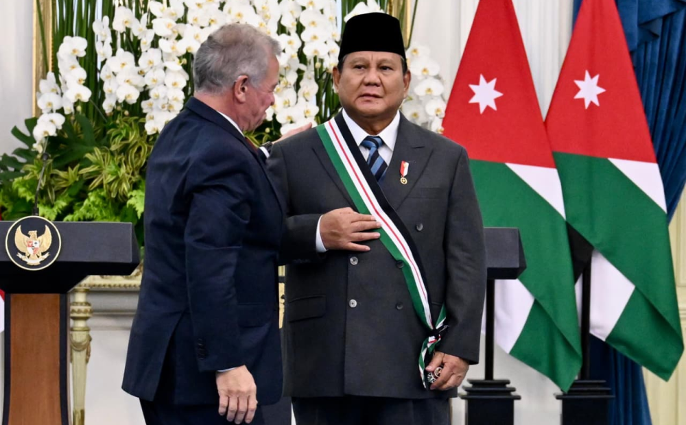 Prabowo Dapat Penghargaan The Bejewelled Grand Cordon of Al Nahda dari Raja Yordania