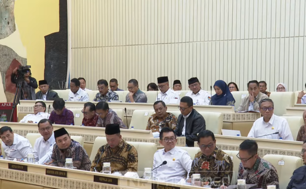 ANRI-KPU Dicecar DPR Terkait Arsip Ijazah Jokowi