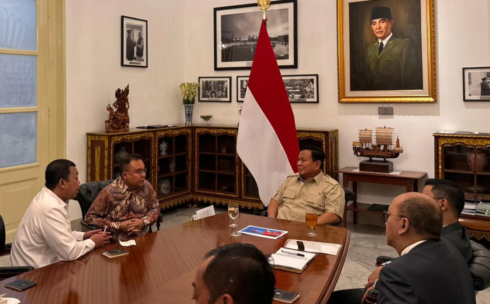 Prabowo Lakukan Pertemuan dengan Dasco dan Purbaya, Bahas Stabilitas Politik hingga Ekonomi