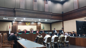 5 tersangka kasus korupsi PDNS di sidang pembacaan dakwaan di Pengadilan Tipikor Jakarta, Senin, 10/11/2025 | Syahrul Baihaqi/Forum Keadilan