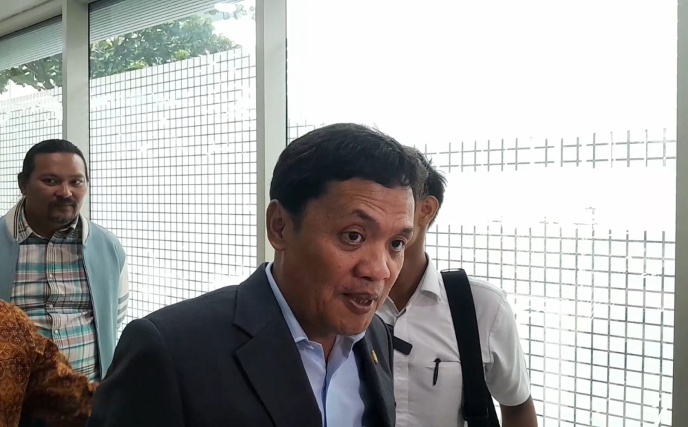 Bakal Bahas RUU Polri, DPR Sebut Usia Pensiun Polisi Aspek Paling Penting