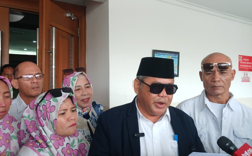 Pesan Penggugat Ijazah Gibran: Minta Maaf dan Mundur