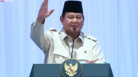 Presiden Prabowo Subianto saat peluncuran program penyediaan interactive flat panel (IFP) atau smartboard di SMPN 4 Bekasi, Jawa Barat, Senin, 17/11/2025 | YouTube Sekretariat Presiden