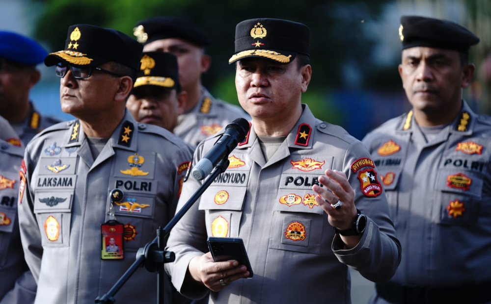Polri Kirim Bantuan untuk Korban Bencana di Sumatra, Ada Makanan hingga Kebutuhan Polda