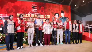 Ketua Umum PDIP Megawati Soekarnoputri dan Jajaran Ketua DPP di acara BAGUNA PDIP. | Ist