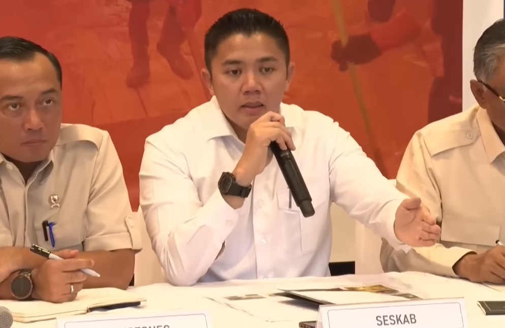 Pengamat: Klarifikasi Seskab Teddy soal Bencana Sumatra Berisiko Dipersepsikan Antikritik