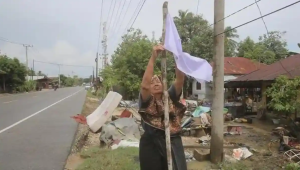 Warga Aceh mengibarkan bendera putih pasca bencana | Ist
