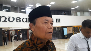 Wakil Ketua MPR RI Hidayat Nur Wahid, di Kompleks Parlemen, Senayan, Jakarta, Rabu, 17/12/2025 | Novia Suhari/Forum Keadilan