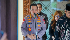 Kapolri Jenderal Listyo Sigit Prabowo usai menerima audiensi Komisi Percepatan Reformasi Polri bersama para tokoh GNB di Kompleks PTIK, Jakarta Selatan, Kamis, 13/11/2025. | Dok Media Hub Humas Polri