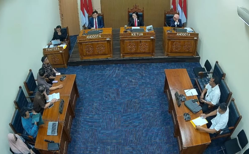 Jatuhkan Putusan Sela, KIP Tolak Sengketa Informasi Ijazah Jokowi