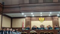 Eks Direktur Pembinaan SMA periode 2015-2021 Kemendikbud Ristek Purwadi Sutanto saat beraksi di Pengadilan Tipikor Jakarta, Senin, 26/1/2026 | Syahrul Baihaqi/Forum Keadilan