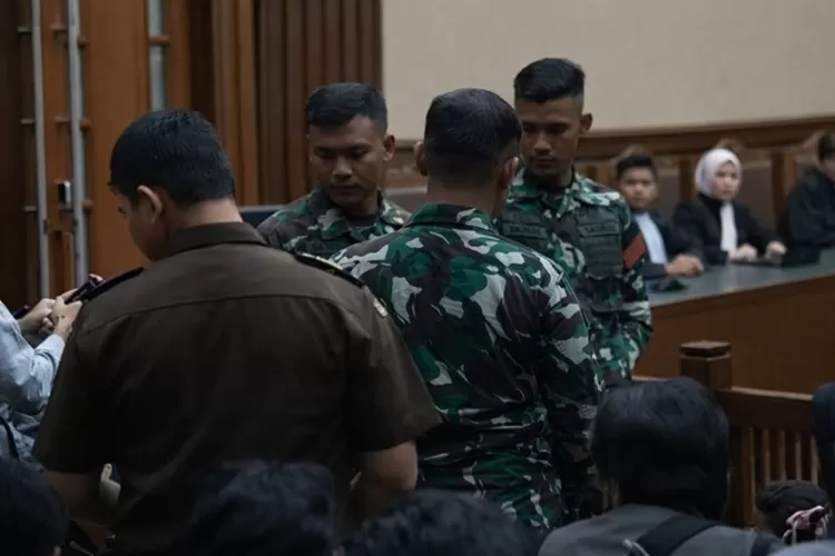 DPR Bakal Tanyakan Urgensi Pengamanan TNI dalam Sidang Nadiem Makarim