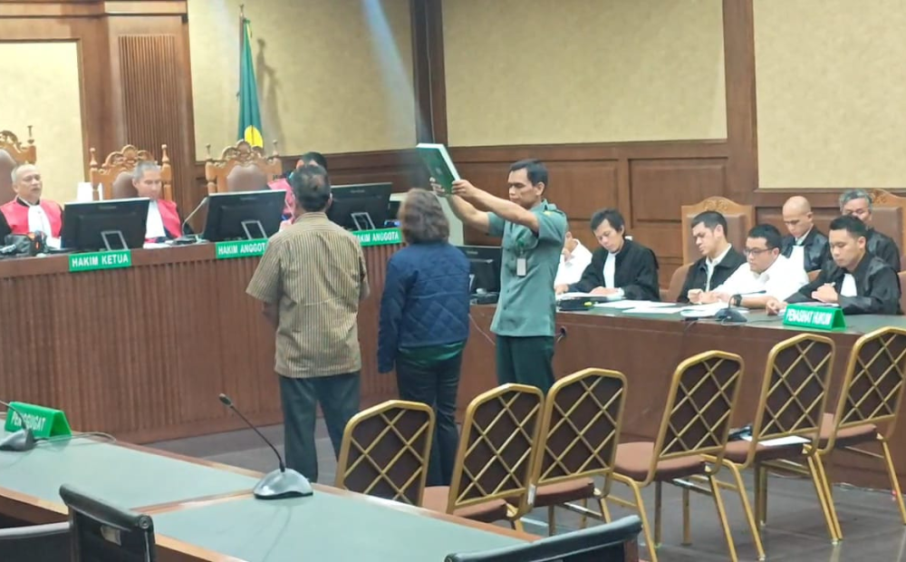 Saksi Ungkap Perintah Direksi Pertamina Evaluasi Kontrak dengan Perusahaan Anak Riza Chalid