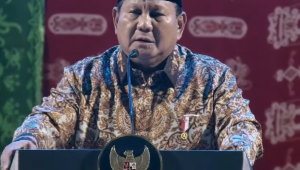 Presiden RI Prabowo Subianto menghadiri Puncak Peringatan Natal Nasional Tahun 2025 yang diselenggarakan di Tennis Indoor Senayan, Jakarta, pada Senin, 5 Januari 2026. | YouTube Sekretariat Presiden