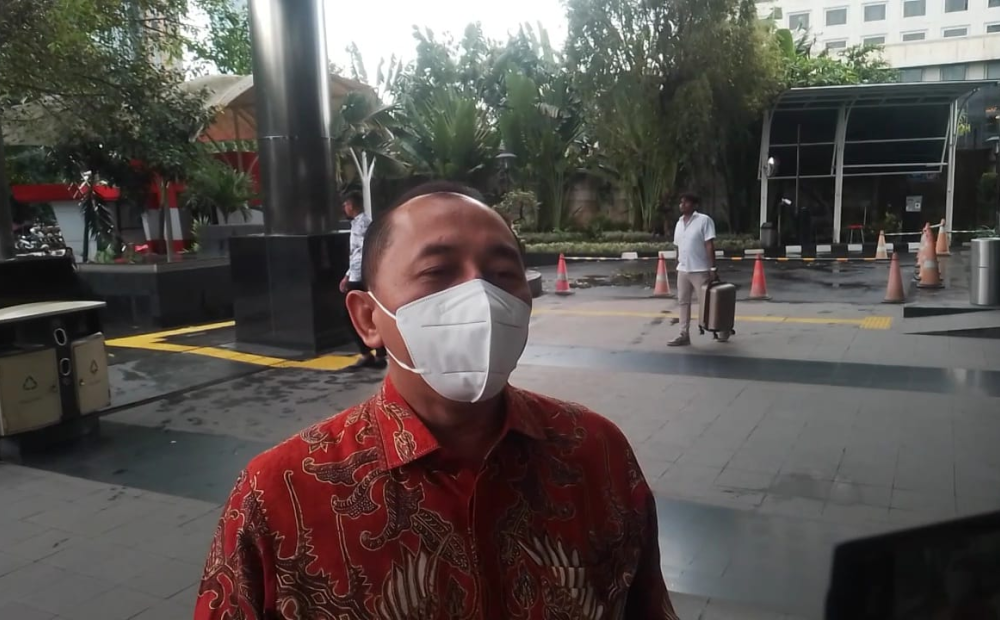 Anggota DPRD Bekasi Nyumarno Penuhi Panggilan KPK Terkait Kasus Ade Kuswara Kunang