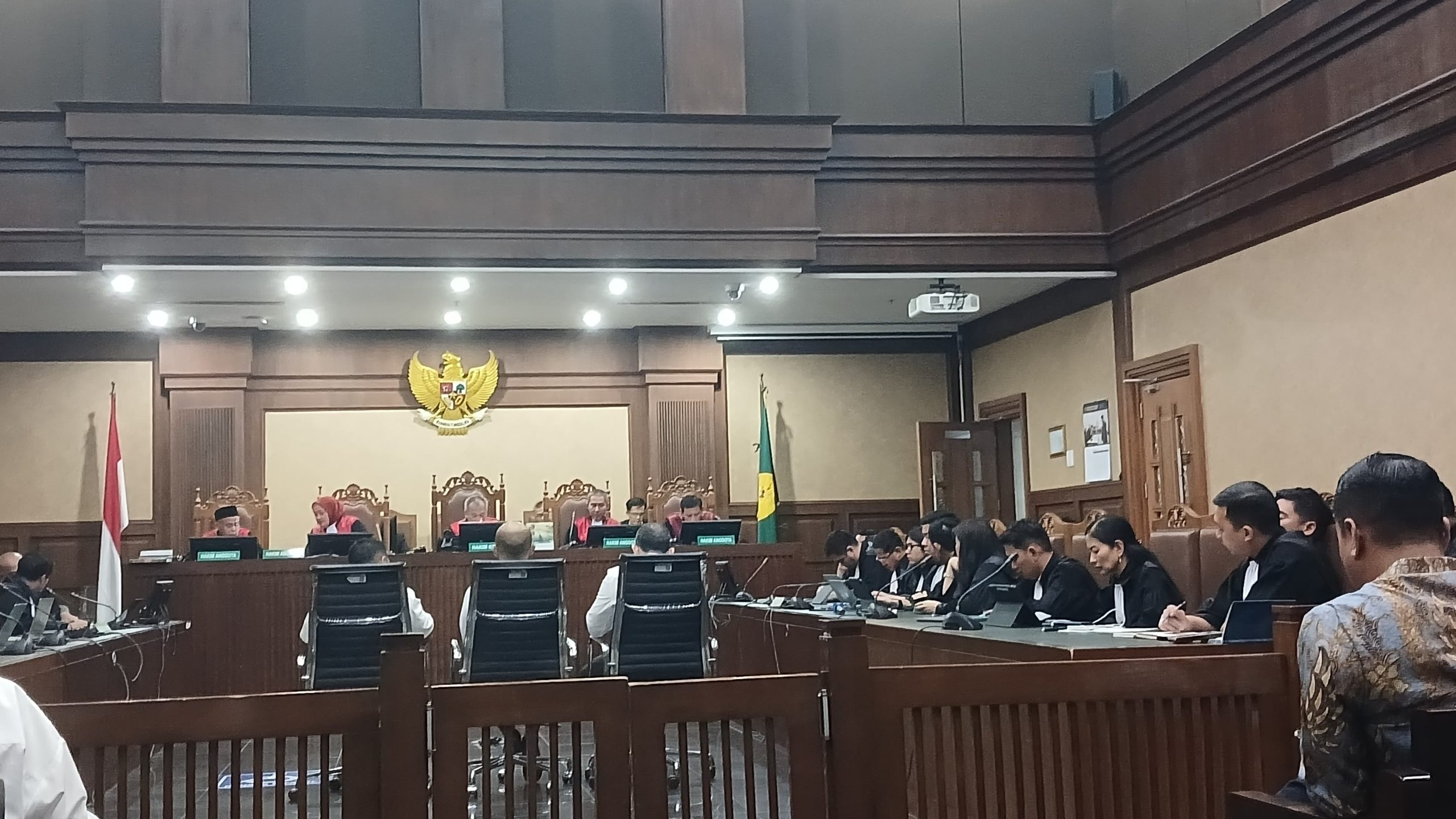 Eks Dirut PIS Yoki Firnandi dkk Divonis 9-10 Tahun Penjara di Kasus Korupsi Pertamina