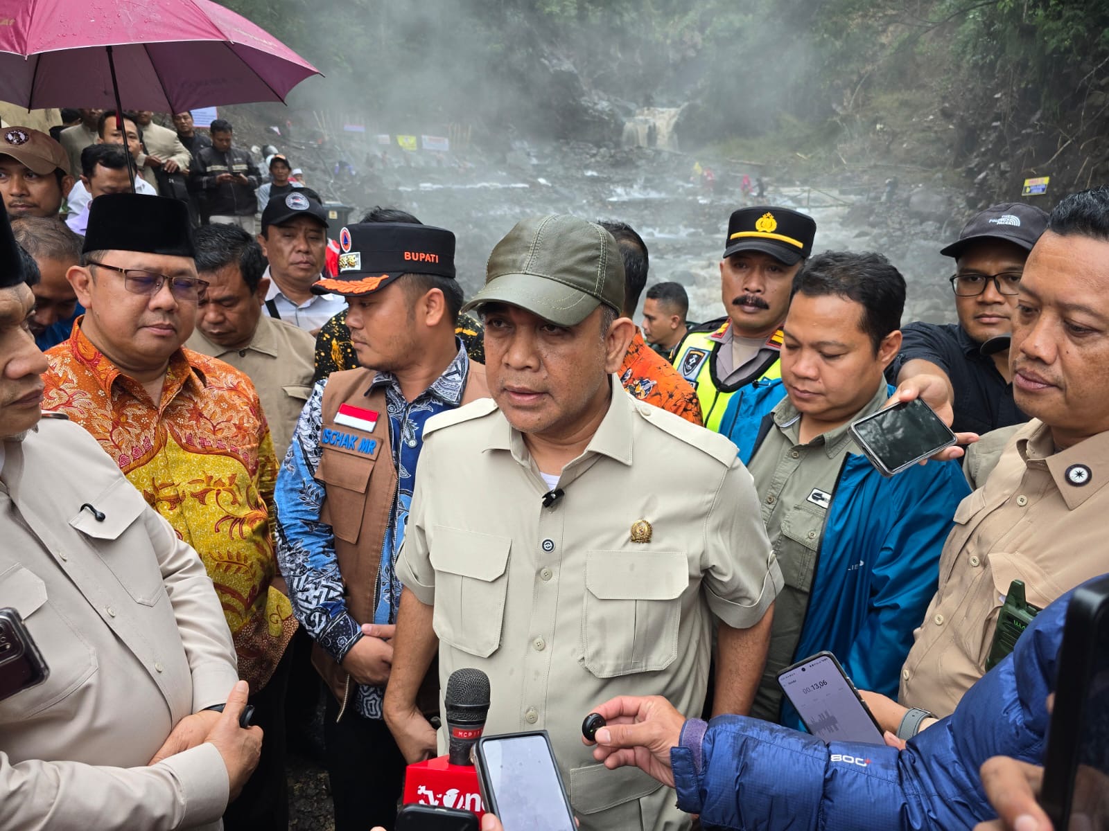 Tinjau Guci Tegal, MPR Janjikan Reboisasi dan Tata Ulang Pascabanjir Bandang