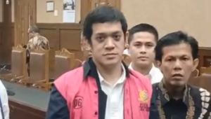 Anak Mohammad Riza Chalid, Muhammad Kerry Adrianto Riza, di Pengadilan Tipikor Jakarta, Jumat, 27/2/2026, dini hari | Syahrul Baihaqi/Forum Keadilan