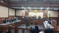 Marcella Santoso saat mendengarkan surat tuntutan jaksa di Pengadilan Tipikor Jakarta, Rabu, 18/2/2026. | Syahrul Baihaqi/ Forum Keadilan