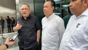 Pengacara korban perkara dugaan ilegal akses PT Mirae Asset Sekuritas Indonesia, Krisna Murti usai memenuhi undangan LAPS SJK di Kuningan, Jakarta Selatan, Senin, 24/2/2026 | Ist