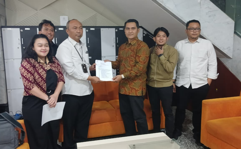 Baru Sehari Menjabat, Adies Kadir Sudah Dilaporkan ke MKMK